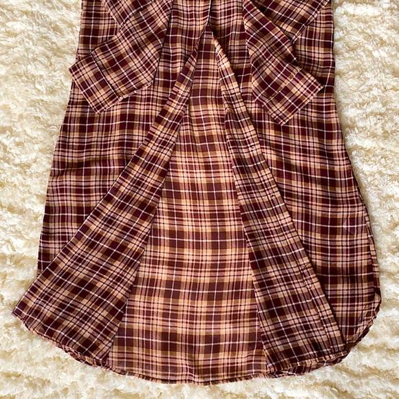 Size small forever 21 sheer plaid shirt dress. Worn a few times, been in closet. - Picture 3 of 3